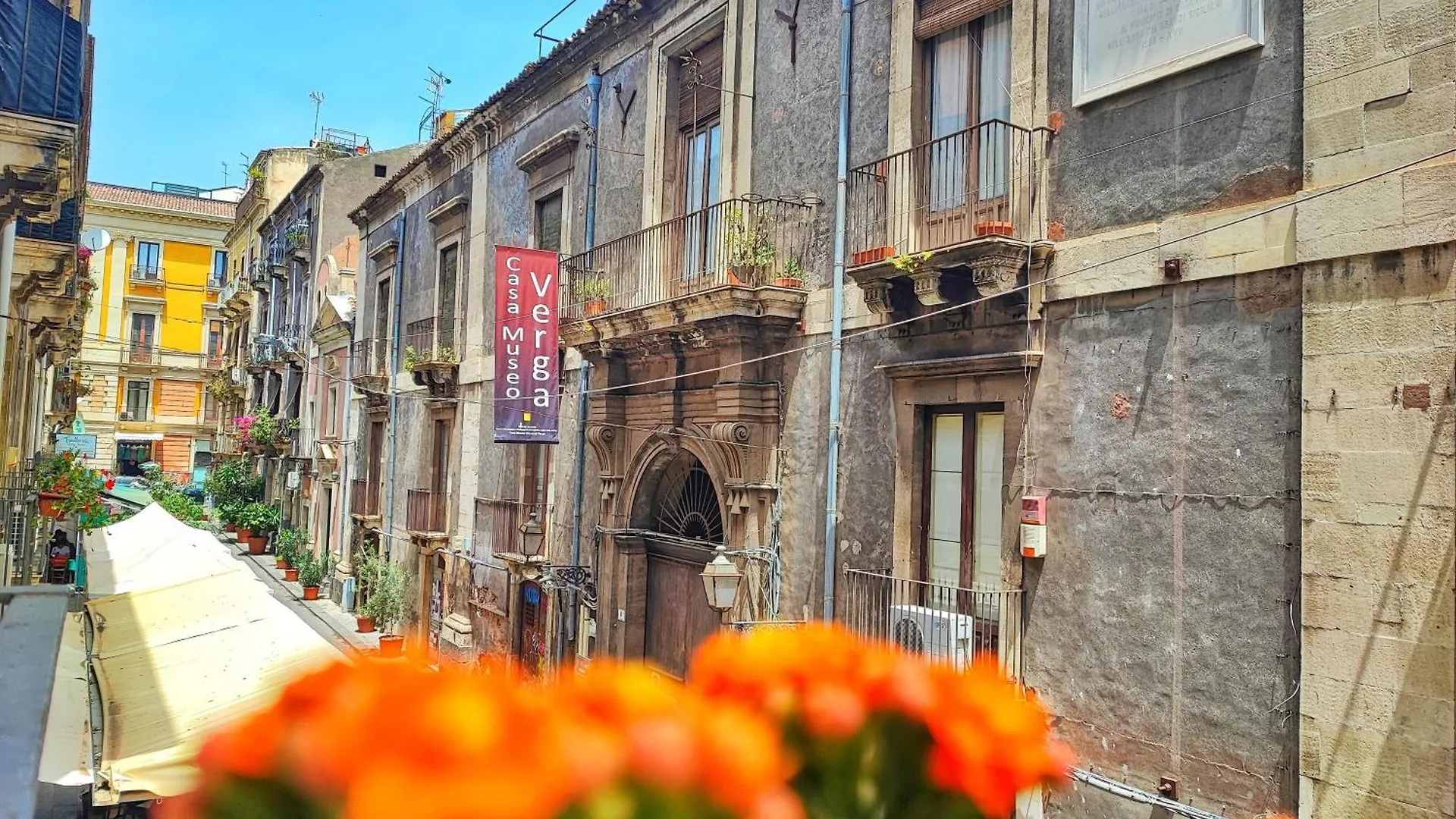 Apartment Appartamento Esclusivo Con Vista Duomo E 5 Balconi Catania Italy